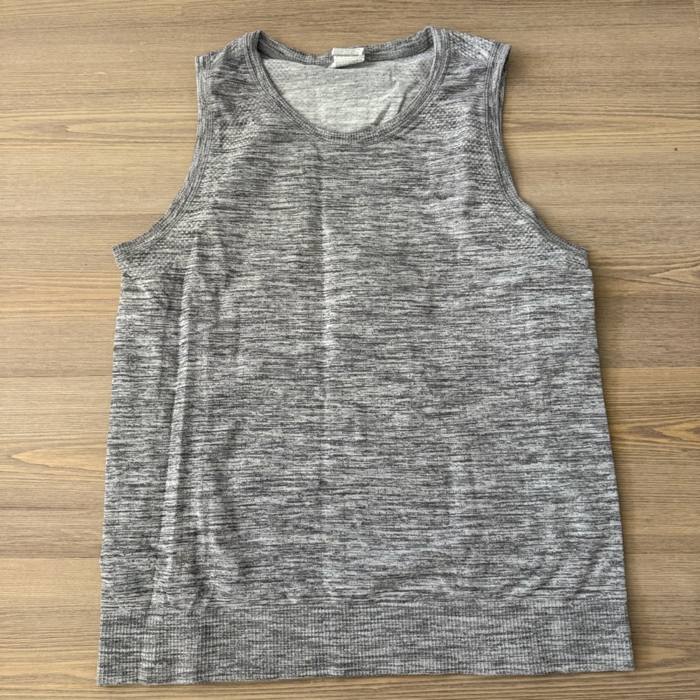 Athleta muscle tank: size small